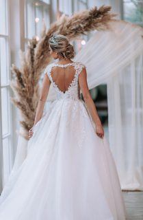 Alberto Axu trouwjurk Moniek