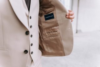 Alberto Axu beige trouwpak