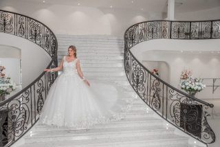 Alberto Axu grote maat trouwjurk Milano