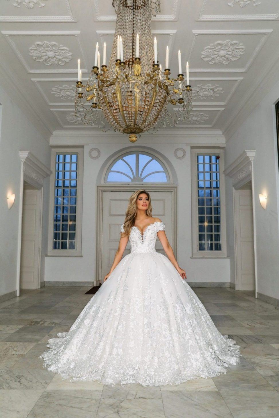 Alberto Axu trouwjurk Lena