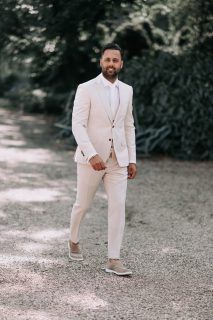 Alberto Axu beige trouwpak