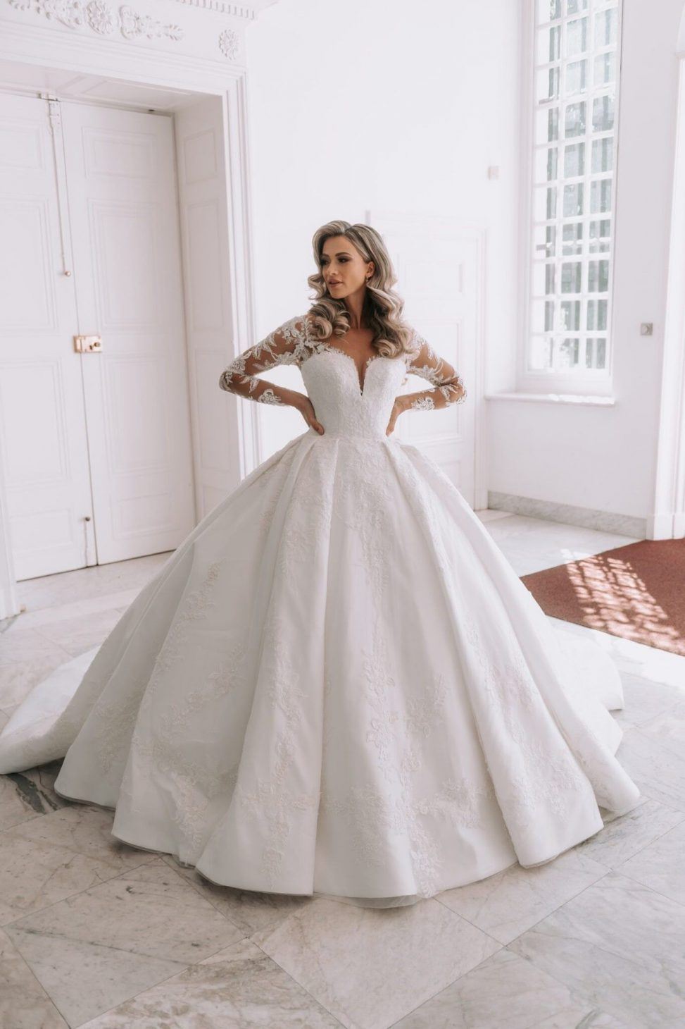 Alberto Axu trouwjurk Samra