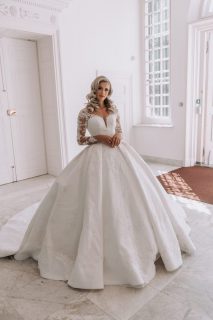 Alberto Axu trouwjurk Samra