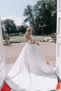 Alberto Axu trouwjurk Samra