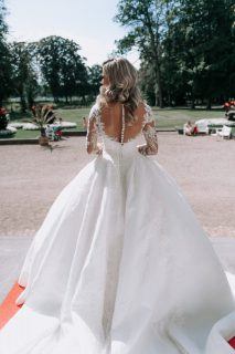 Alberto Axu trouwjurk Samra