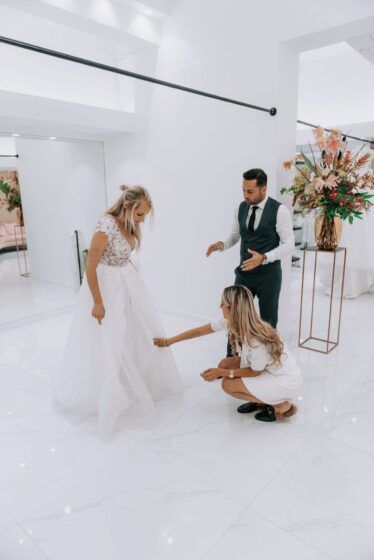 Trouwjurken passen bij ALBERTO AXU Couture