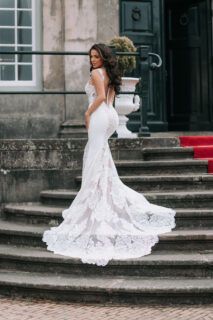 Renate trouwjurk zeemeermin achterkant lange sleep