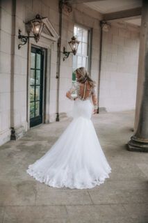 trouwjurk elise alberto axu achterkant