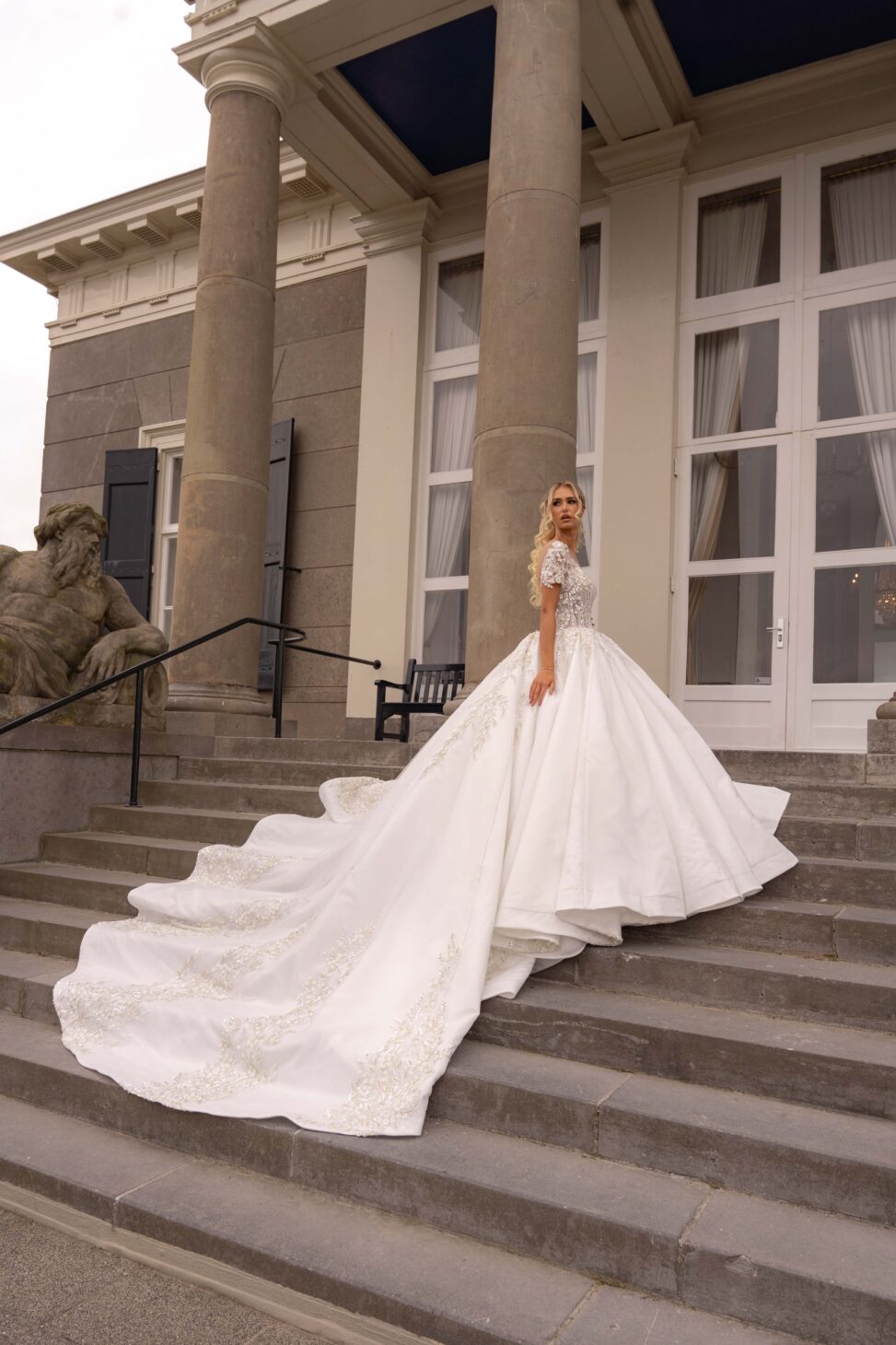 Prinses Trouwjurken Collectie 2024 2025 Alberto Axu 73