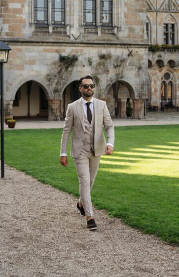 Taupe trouwpak alberto axu