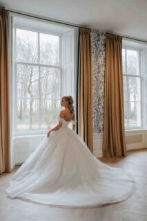 Trouwjurken Prinses Valentina achterkant By Alberto Axu 2026