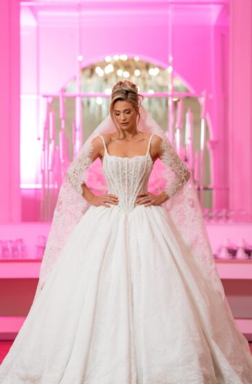 Prinsessen trouwjurk Yasmien met kanten korset en spaghettibandjes