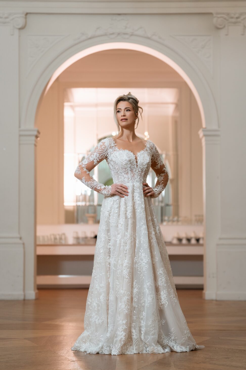 A-lijn trouwjurk Florence met kant en lange mouwen