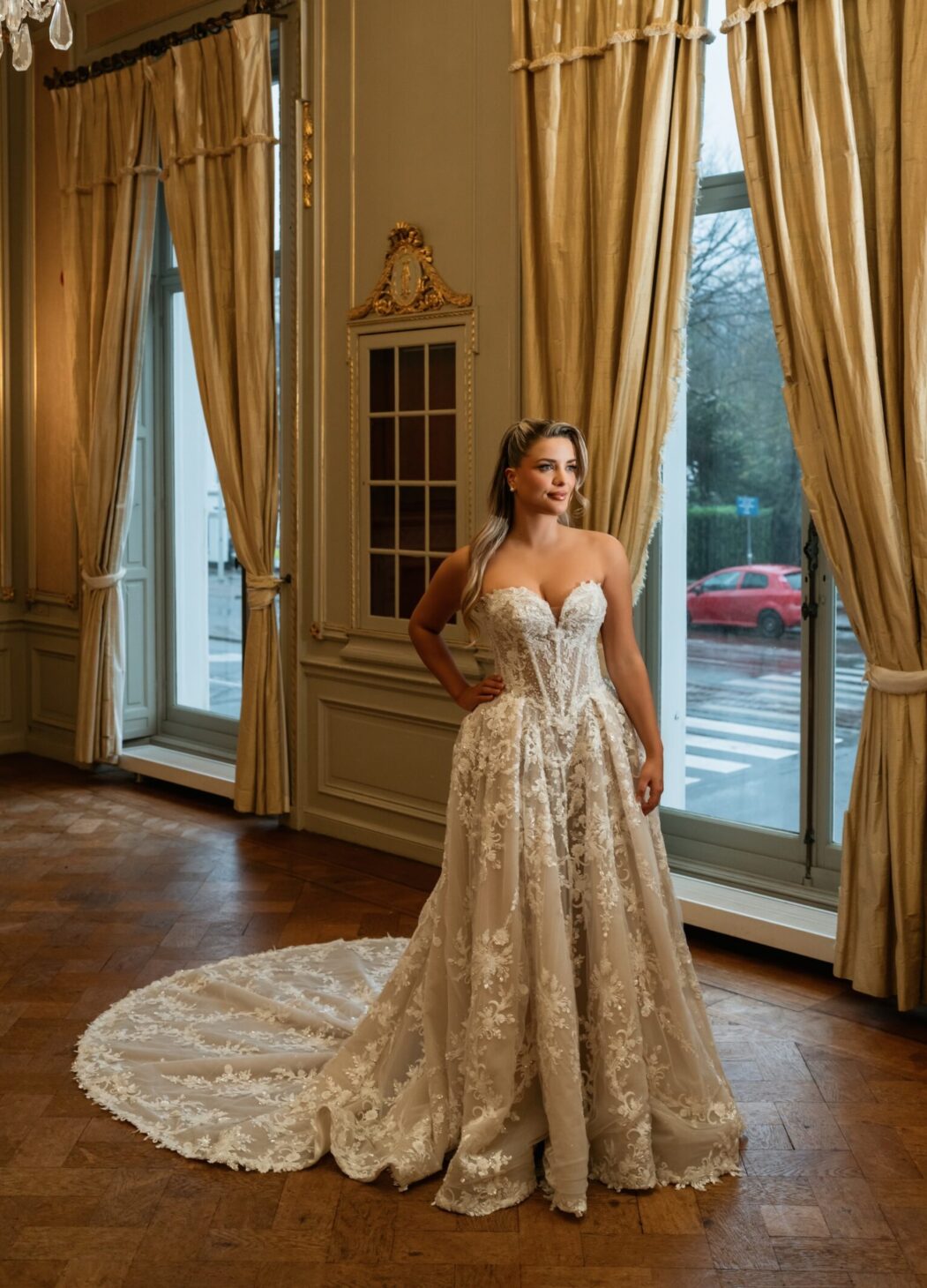 trouwjurk Elise alberto axu couture nude blush beige